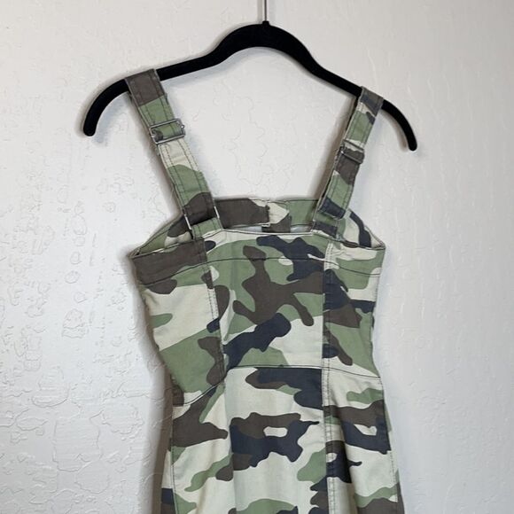 (H&M) divided dress - Picture 6 of 9